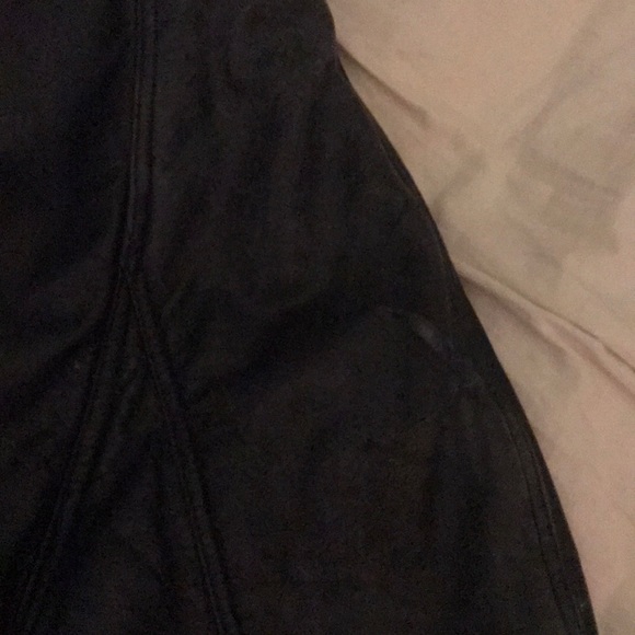 Small watershed leather jacket (slight tear) - Picture 4 of 4